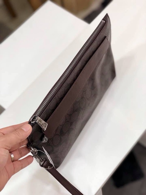 Clutch cầm tay đựng ipad