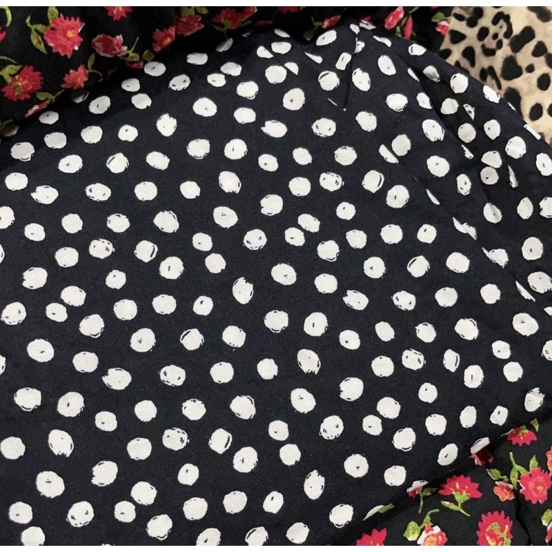 Áo Primark Dư Xịn Form Rộng 2 Màu Size M