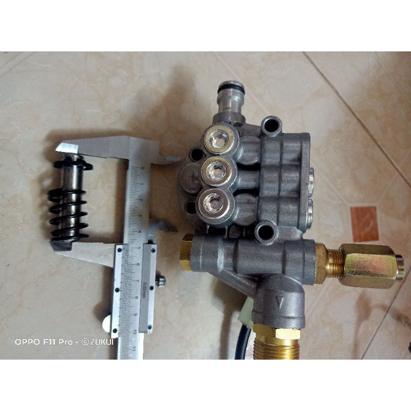 Bộ pittons kèm lo xo cho dòng máy xịt rửa xe gia đình.