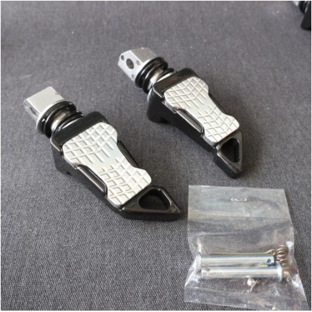 GÁC CHÂN SAU  CỐT 6 LY BẰNG NHÔM CNC CHO VARIO, CLICK, AB125, SH... NHIỀU MÀU SẮC ĐẸP MẮT