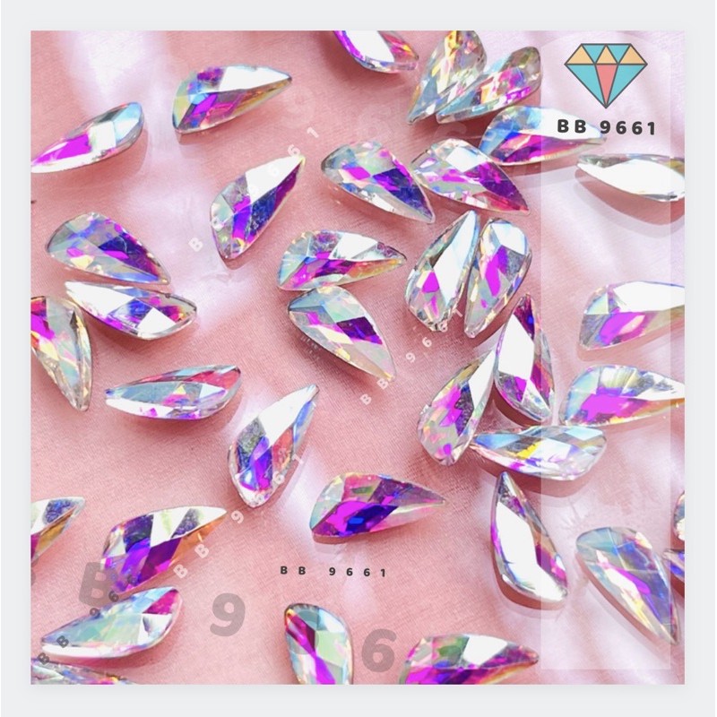 4.500 vnd Đá khối/ Giọt nước méo/ trang trí móng tay nail/ Size 3.5*8mm