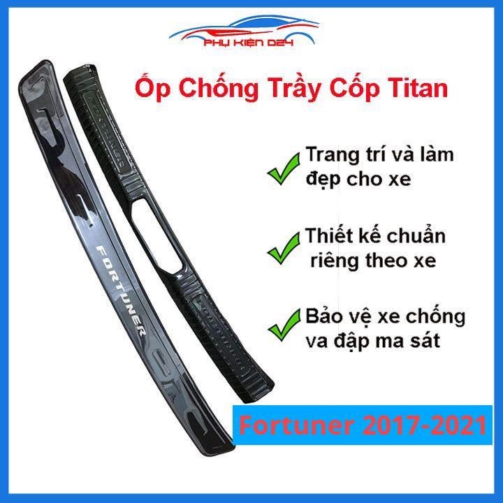 Ốp chống trầy cốp trong ngoài Fortuner 2017-2018-2019-2020-2021 vân titan