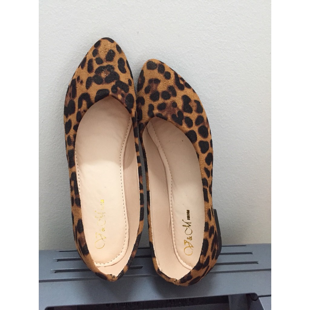 [VLANI] Giày Búp Bê Mũi Nhọn Họa Tiết Da Báo | BigBuy360 - bigbuy360.vn