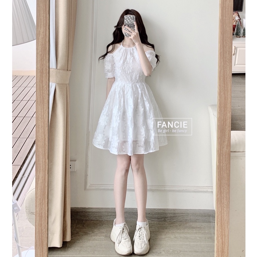 Váy trắng cổ yếm rớt vai hoa mây Fancie Jasmin Dress - VA620