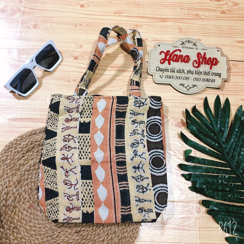 Túi thổ cẩm đeo vuông nhí