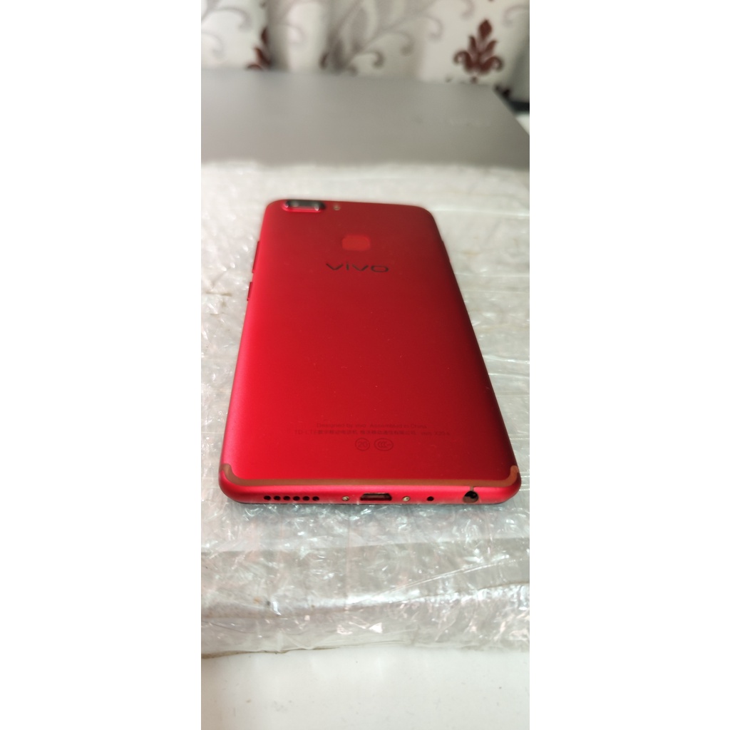Điện thoại Vivo X20 màu đỏ