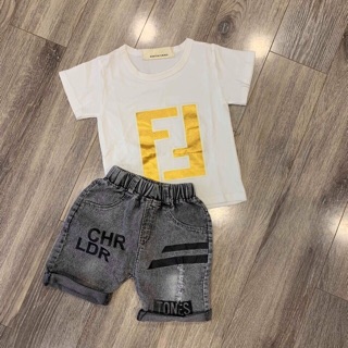 Set chị em