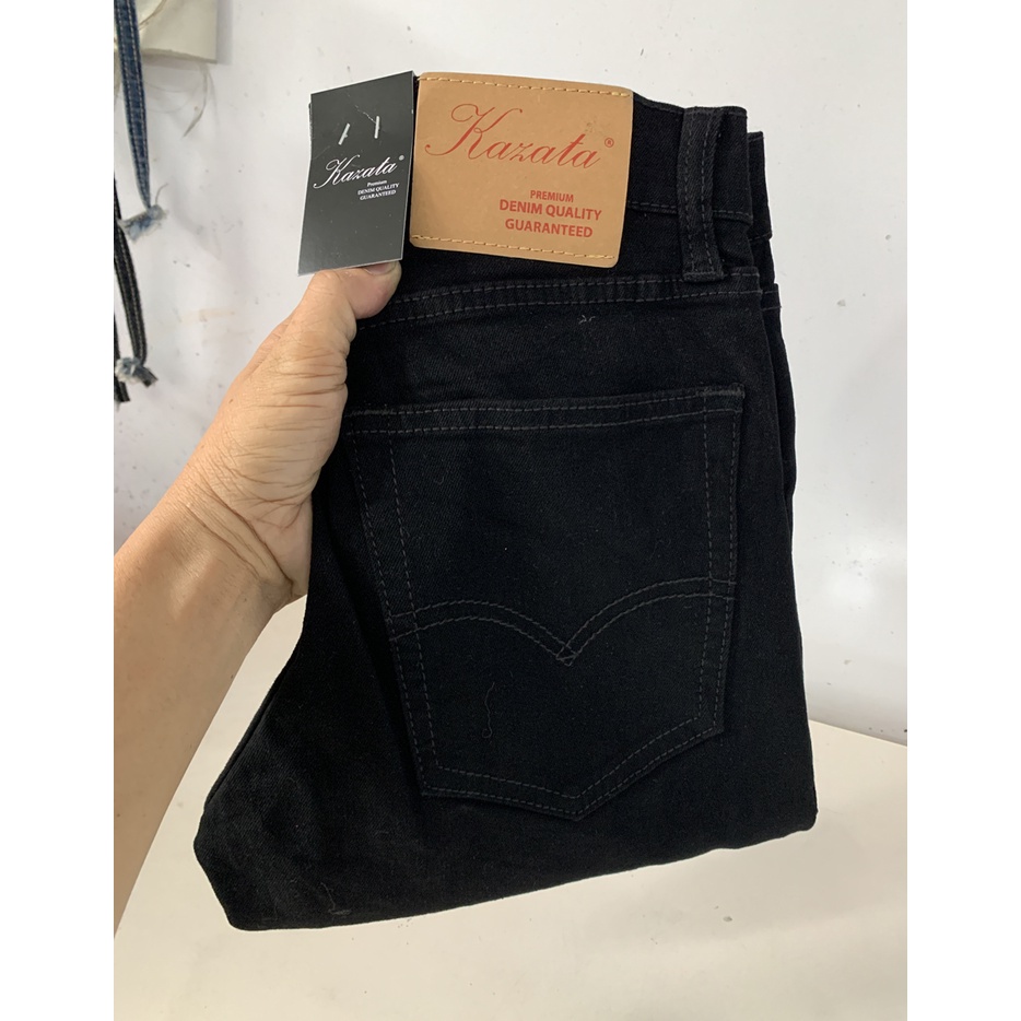 Quần Jean Nam Đen Trơn KAZATA Vải Co Giãn Cao Cấp Không Phai Dáng Slimfit