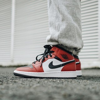 [𝐇𝐎𝐓 𝐓𝐑𝐄𝐍𝐃 𝟐𝟎𝟐𝟏!!!] Giày Jordan CHICAGO MID BLACK TOE HIGH !!!