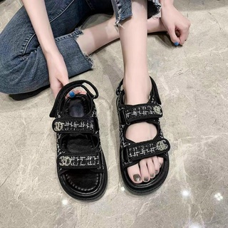 Giày xăng đan đế thấp