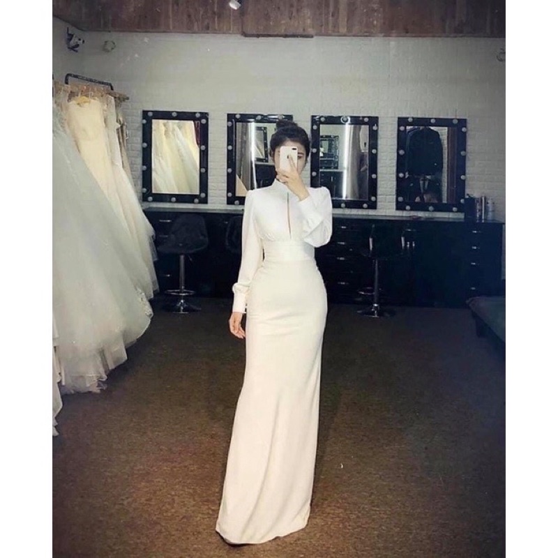 Váy cưới đuôi cá làm lễ đi bàn