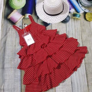 Combo áo váy áo cho bé rất đẹp rất sang và sinh sót nha các chíj đẹp oie mua ngay giúp em đi ak nhanh thì cong chậm là