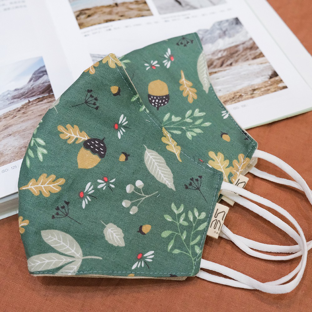 Khẩu trang vải 3 lớp Hạt Dẻ handmade, có nút tăng giảm dây dễ điều chỉnh - KTHD