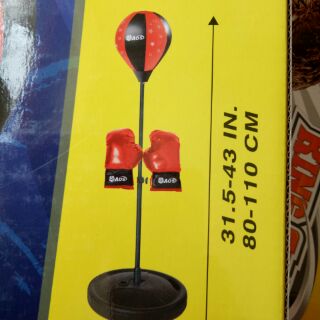 Sỉ Bộ đấm bốc cho bé