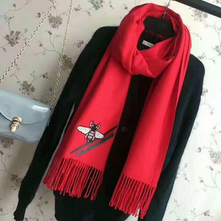 KHĂN LEN LÔNG CỪU HỌA TIẾT THÊU ONG SIÊU ĐẸP HÀNG LOẠI 1