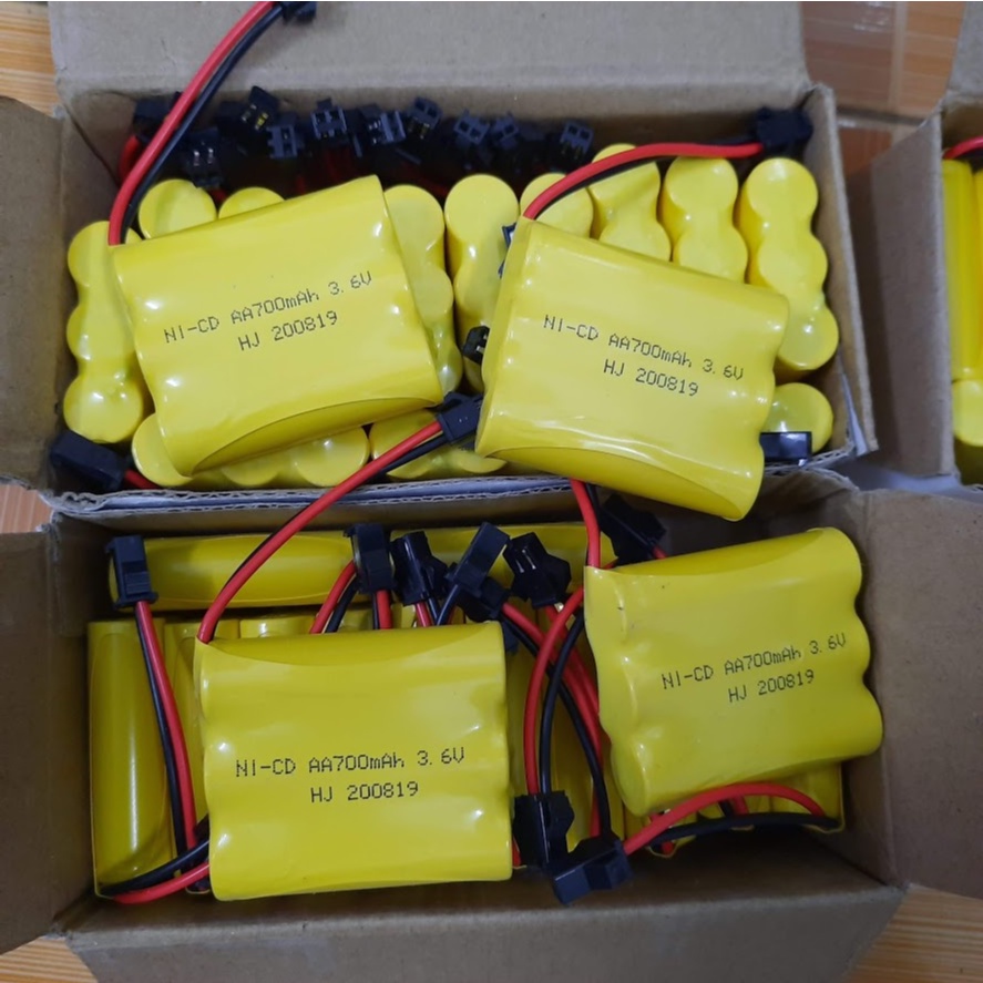 Pin Ni-Cd 3.6v 700mah cổng nối SM-2P dùng cho xe điều khiển