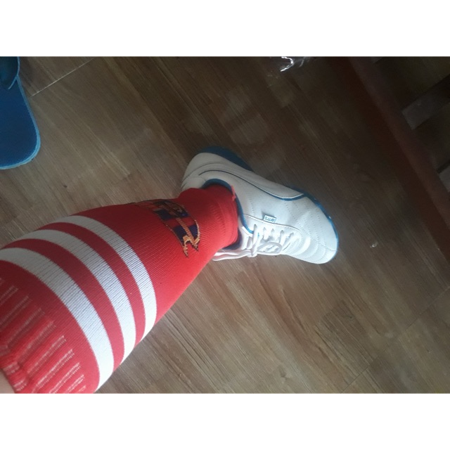 Tất đá bóng Nam