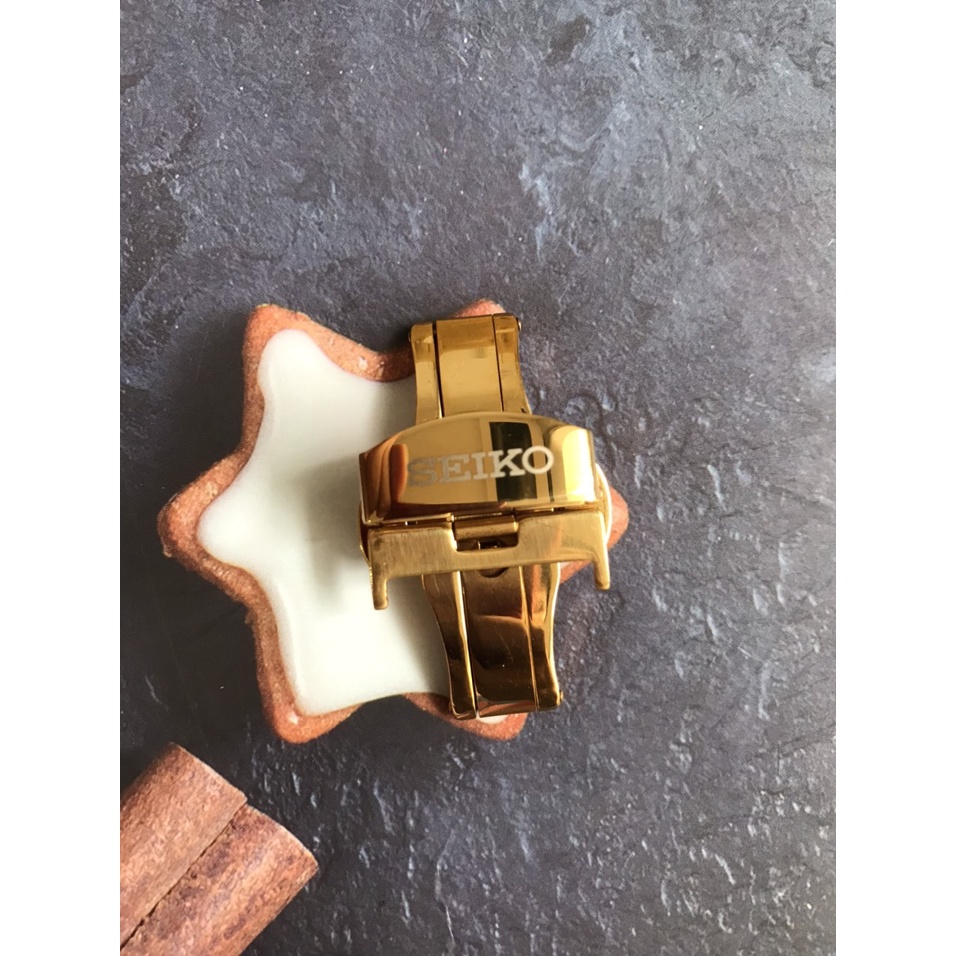 Khoá Bướm Khắc Logo Thay Thế Cho Khóa Đồng Seiko
