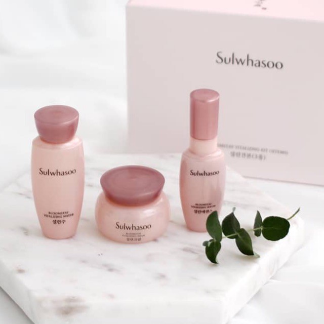 Bộ mỹ phẩm dưỡng da Sulwhasoo Bloomstay Vitalizing Kit 3 Items