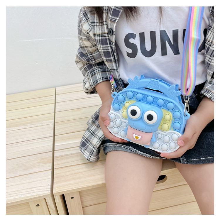 Pop It Túi Đeo Chéo Vai Bằng Silicon Hình Chú Ếch Phát Sáng Giảm Căng Thẳng Dành Cho Bé Gái