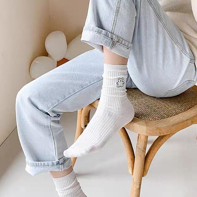 Tất vớ nữ trắng cổ cao hình thêu thú cưng xinh xắn cotton dày dặn