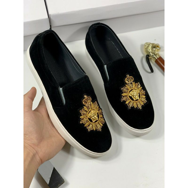 ( Hot 2020 ) Giày lười nam mác vàng mặt người mới , giày lười nam trẻ trung năng động | BigBuy360 - bigbuy360.vn