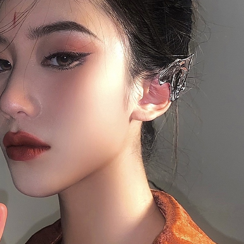 Khuyên kẹp vành tai kim loại hình yêu tinh thời trang