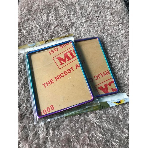 Khung biển số  7 màu/titan gắn xe máy