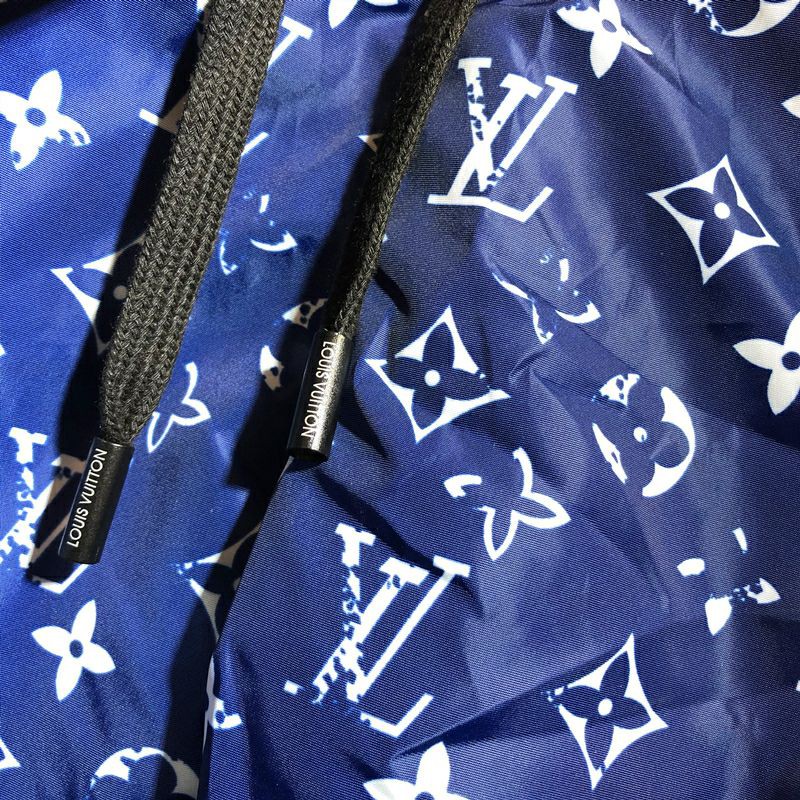 Set thể thao quần đùi áo khoác LV ESCALE