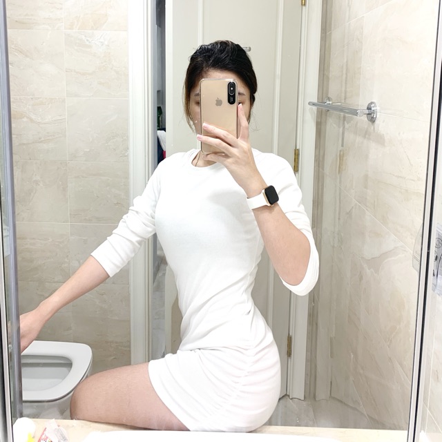 Váy body xoắn đuôi tôn dáng