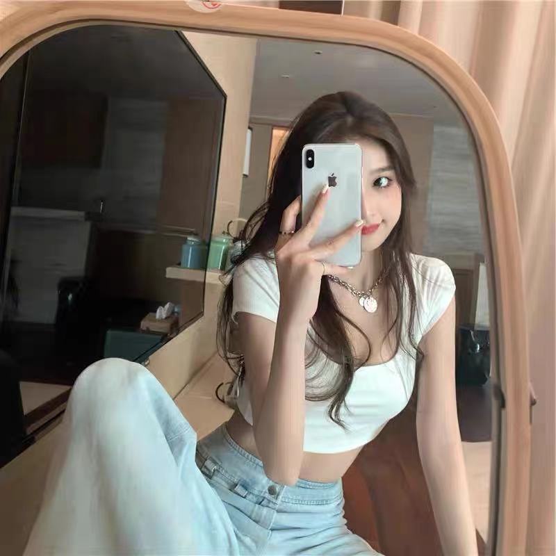 Áo Croptop Cổ Vuông Thiết Kế Quyến Rũ Cho Nữ COZOK