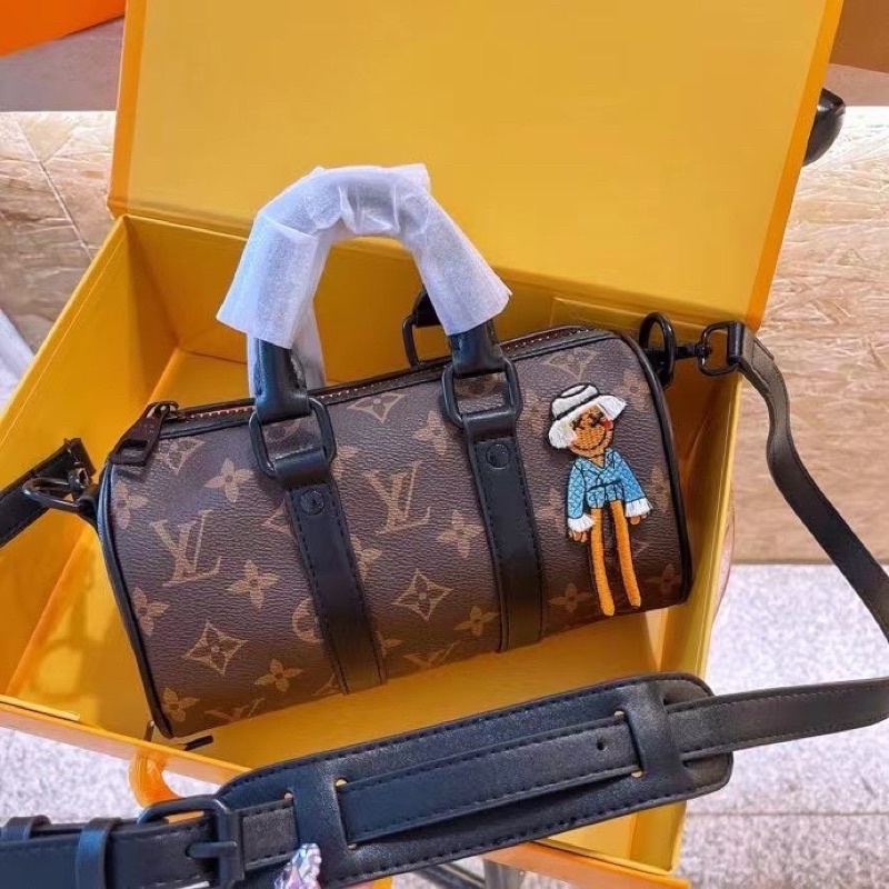 Túi đeo chéo lv trống mini