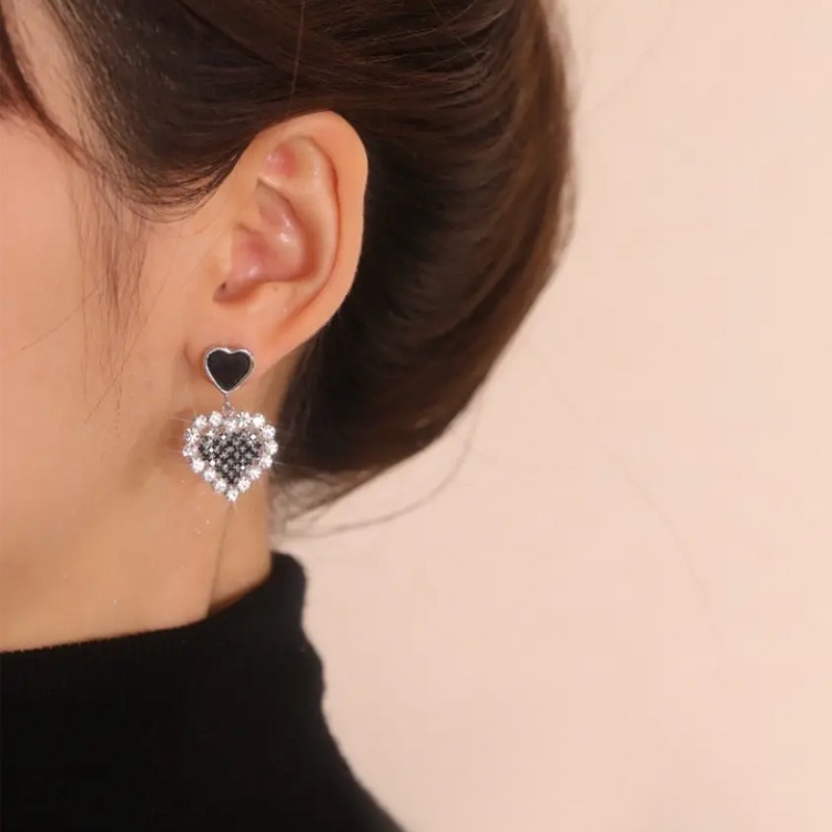 Bông Tai Hình Trái Tim Đen Đính Đá S925 Thời Trang 2022 Cho Nữ