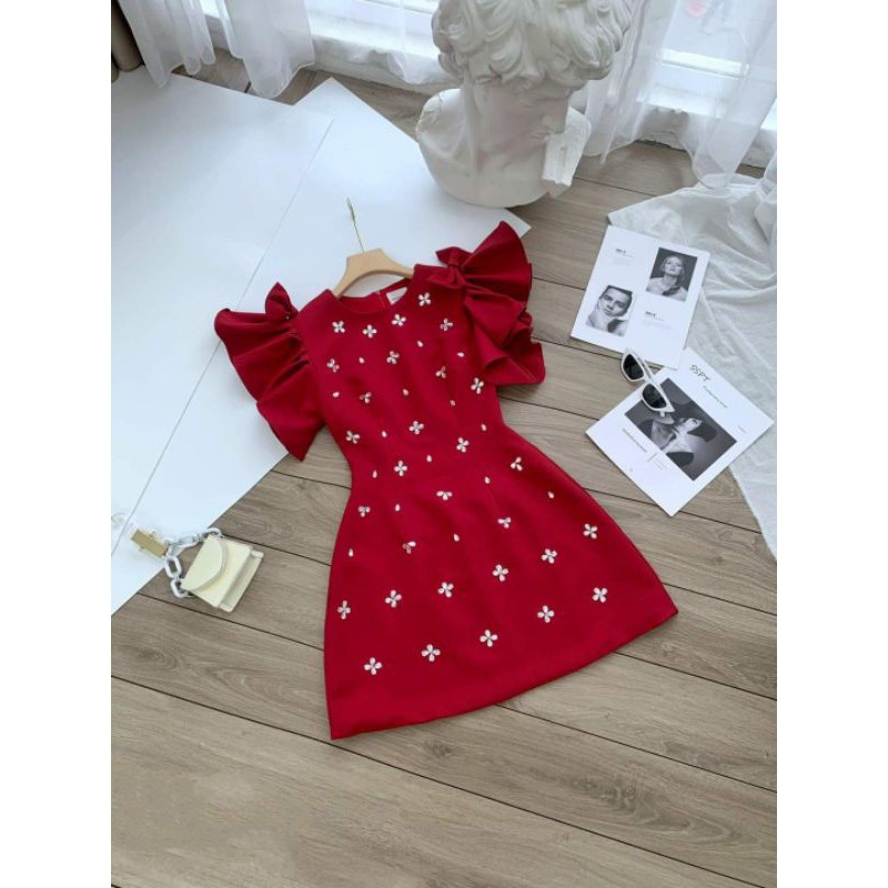 Đầm dự tiệc đính hoa đá siêu xinh Chou Dress