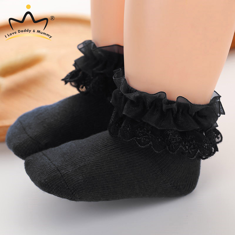 Tất kiểu công chúa phối ren xinh xắn cho bé gái từ 0-3 tuổi