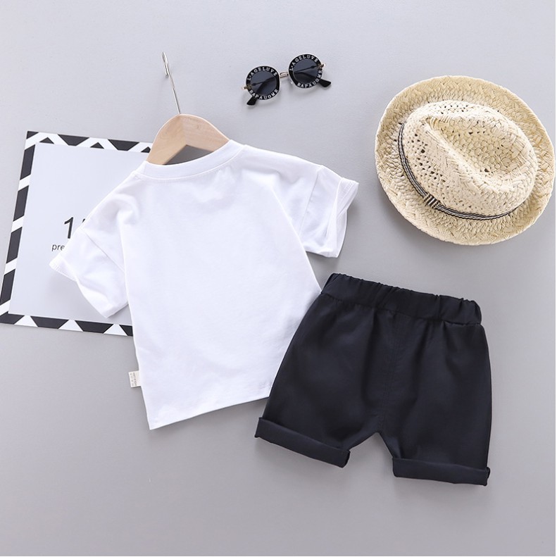 Bộ quần áo cộc hoa cúc hot trend cho bé