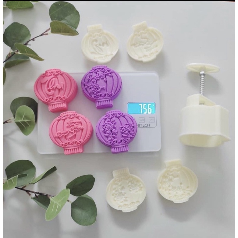 Khuôn bánh trung thu hình đèn lồng 150g 4 mặt 1 cây nhấn