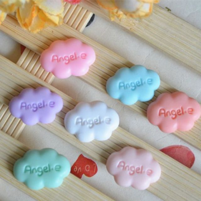 Charm mây in chữ angel.e