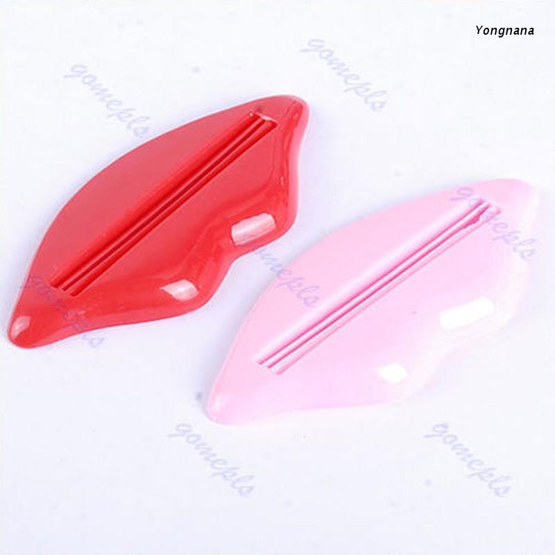 Set 2 dụng cụ bóp tuýp kem đánh răng hình đôi môi gợi cảm