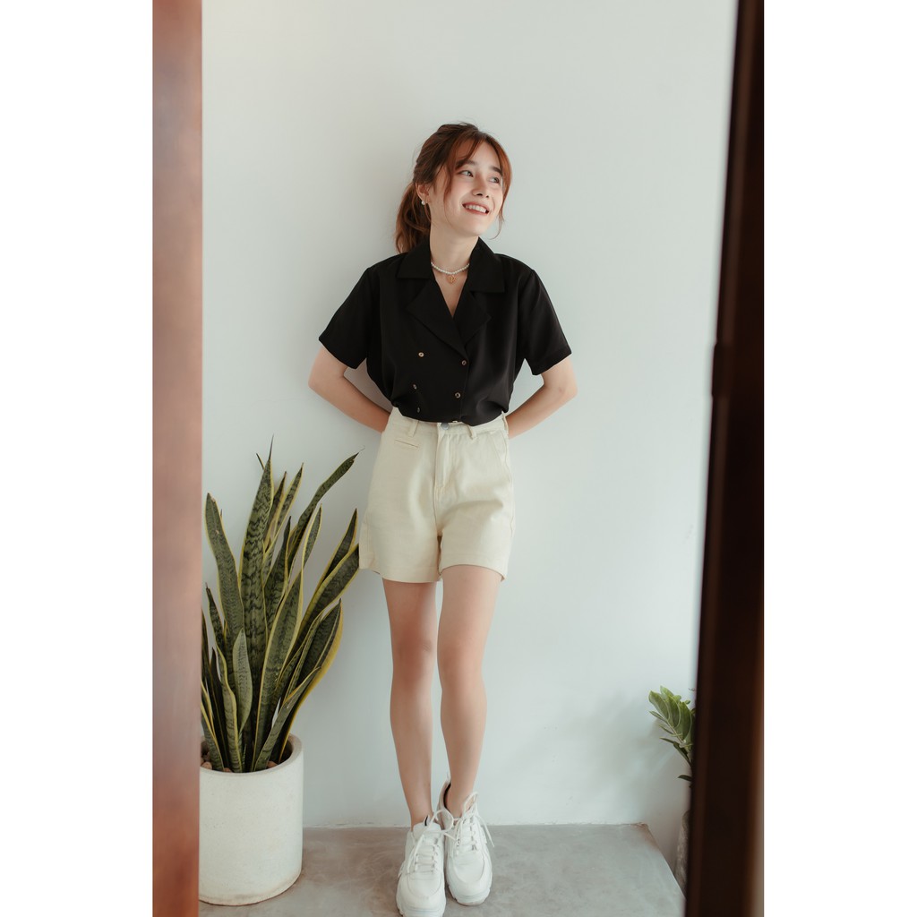 [ Miều ] Áo kiểu nhiều nút trơn Sella Top