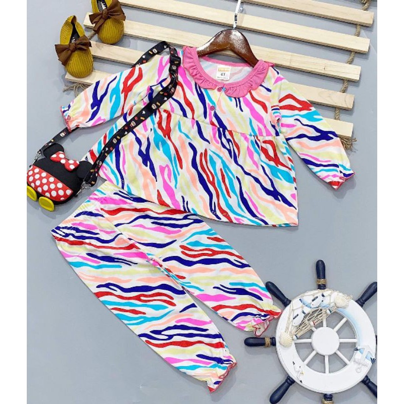 Bộ bé gái chất tốt