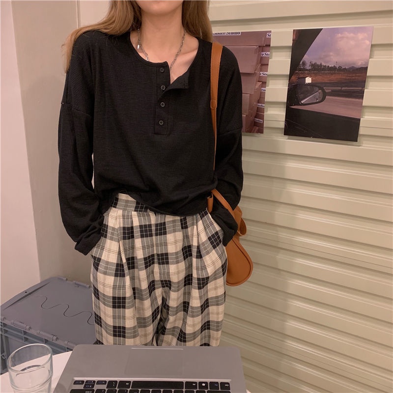 Áo Thun Dài Tay Dáng Rộng Phối Nút Cá Tính Theo Phong Cách Hàn Quốc