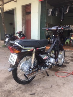 Dàn áo xe Dream nhựa ABS