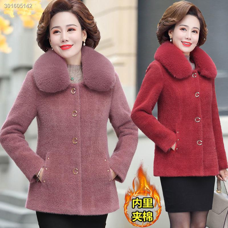 Mother s autumn and winter clothes foreign style ferret fleece jacket middle-aged women s autumn coat middle-aged and elderly short coat temperament top