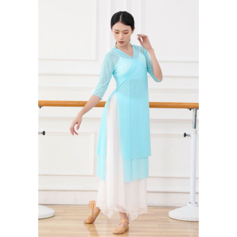 Áo cổ trang dáng dài xẻ
