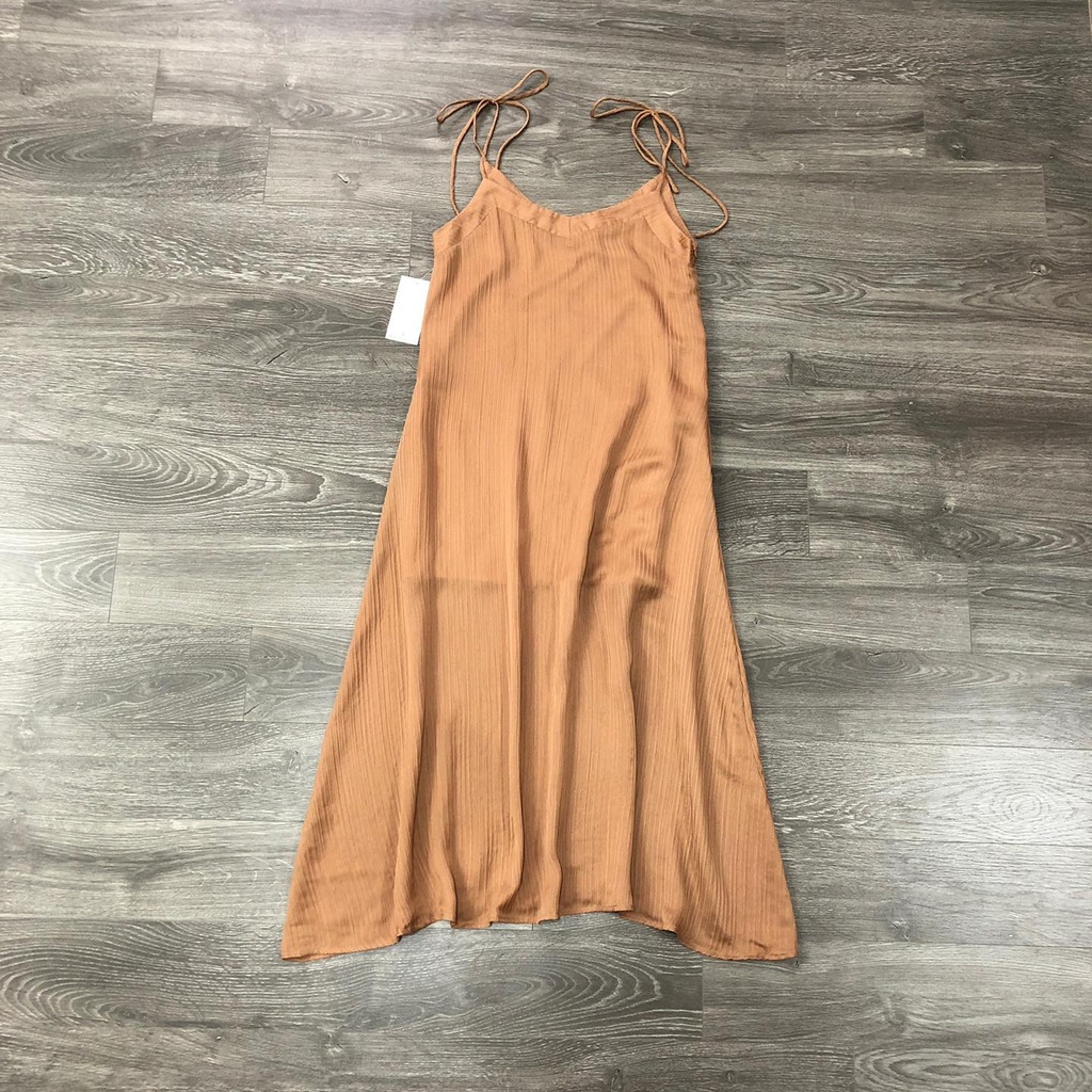 Đầm dây WAREHOUSE dập ly thắt nơ vai KAMI