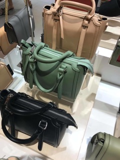 Túi Lora Singapore Auth