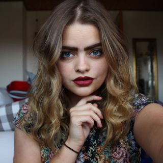 Son MAC màu Diva