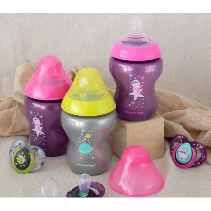 Bộ bình sữa ty siêu mềm tự nhiên và ty ngậm BOLDLY GO Tommee Tippee Closer To Nature, núm ty đi kèm 3-6 tháng - GIRL  (3