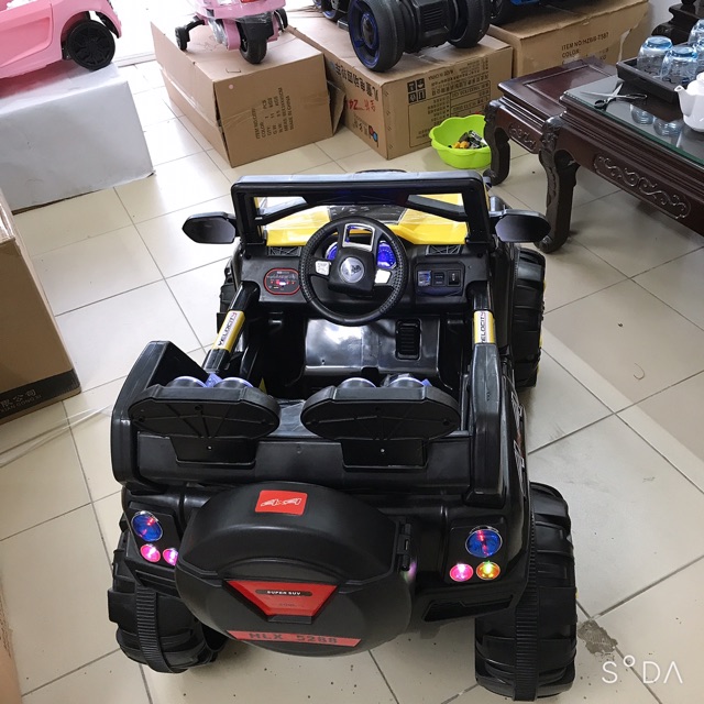 MERCEDES LB 688 - 4 động cơ khỏe .tải trọng đến 50kg.